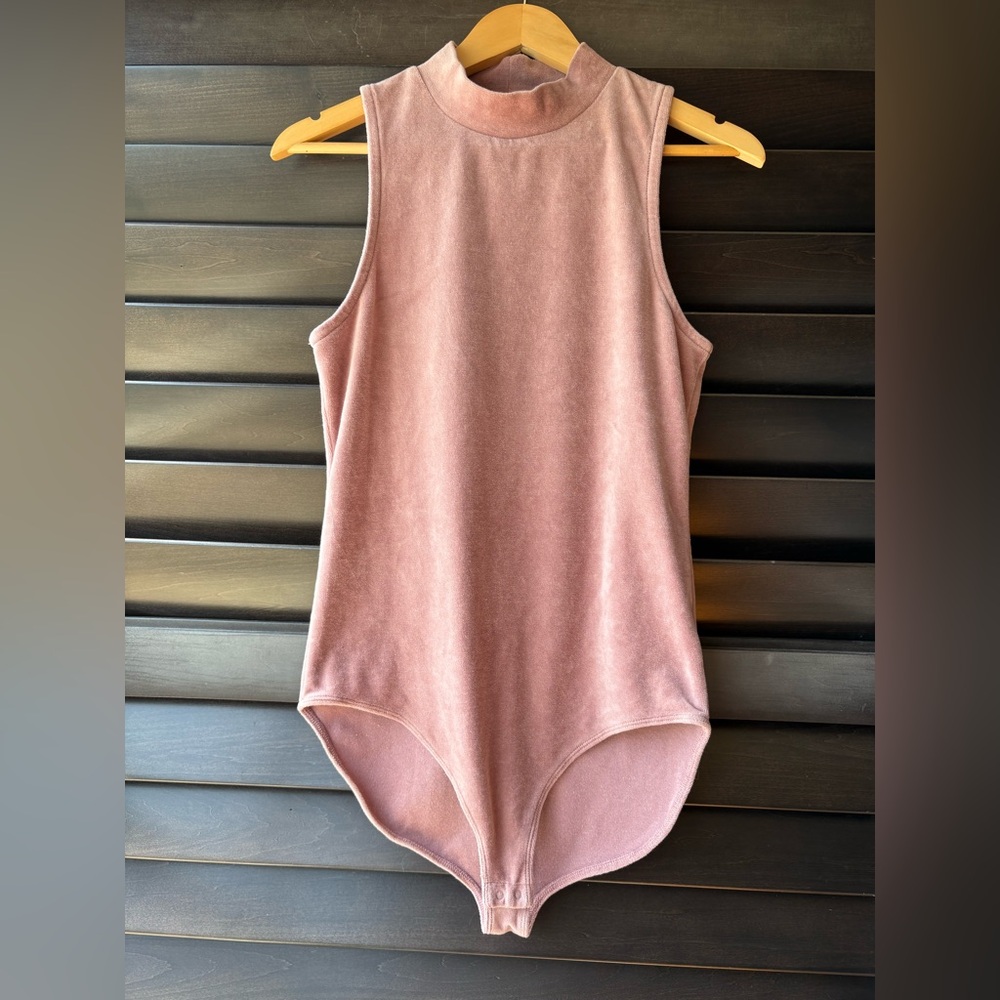 GAP Women Med Pink Mauve Velvety Sleeveless Bodysuit Turtle Neck Cotton